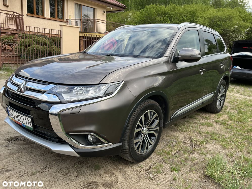 Mitsubishi Outlander 2.0 Intense + 4WD CVT - 10