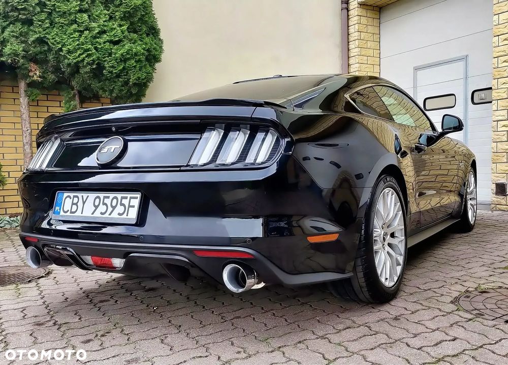Ford Mustang 5.0 V8 GT - 29