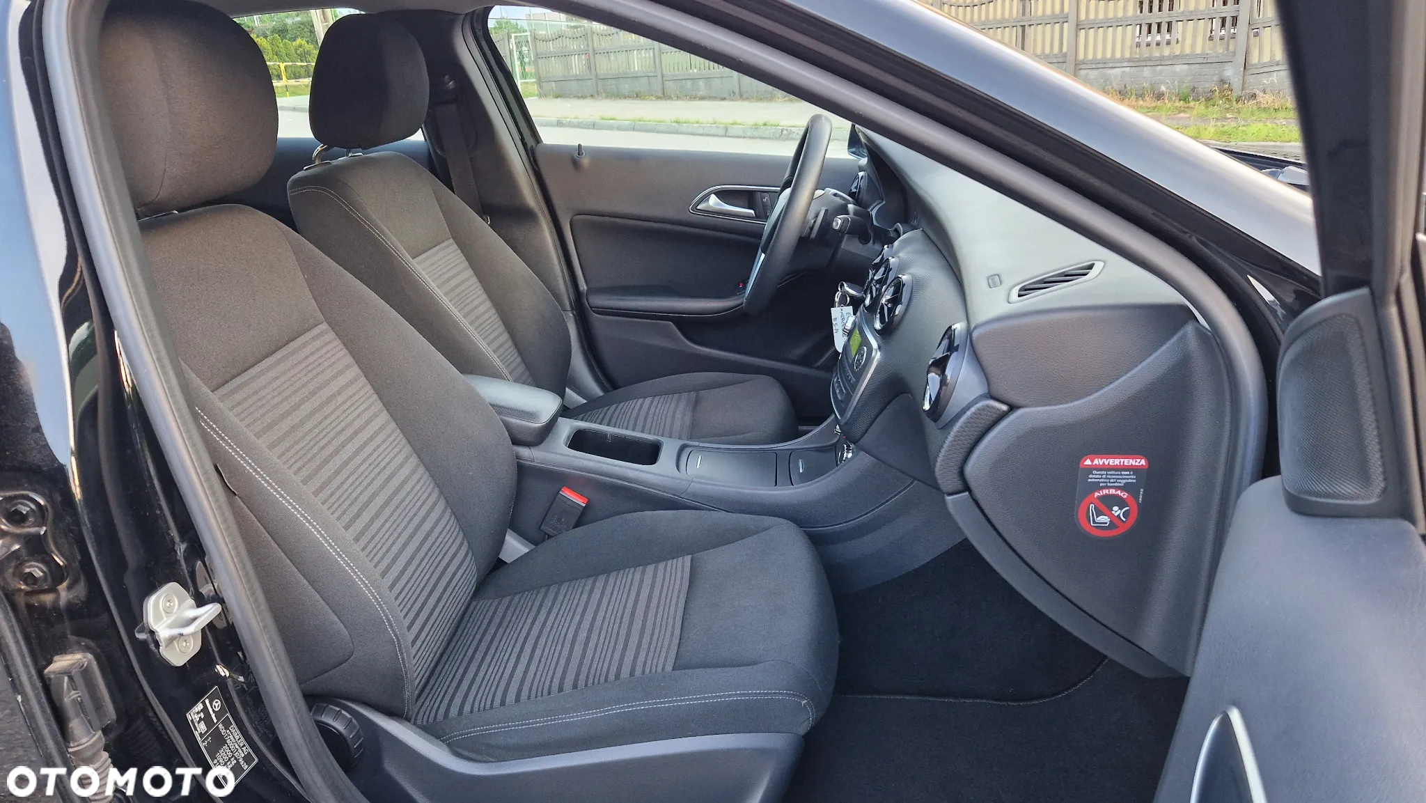 Mercedes-Benz Klasa A 180 CDI (BlueEFFICIENCY) 7G-DCT - 8