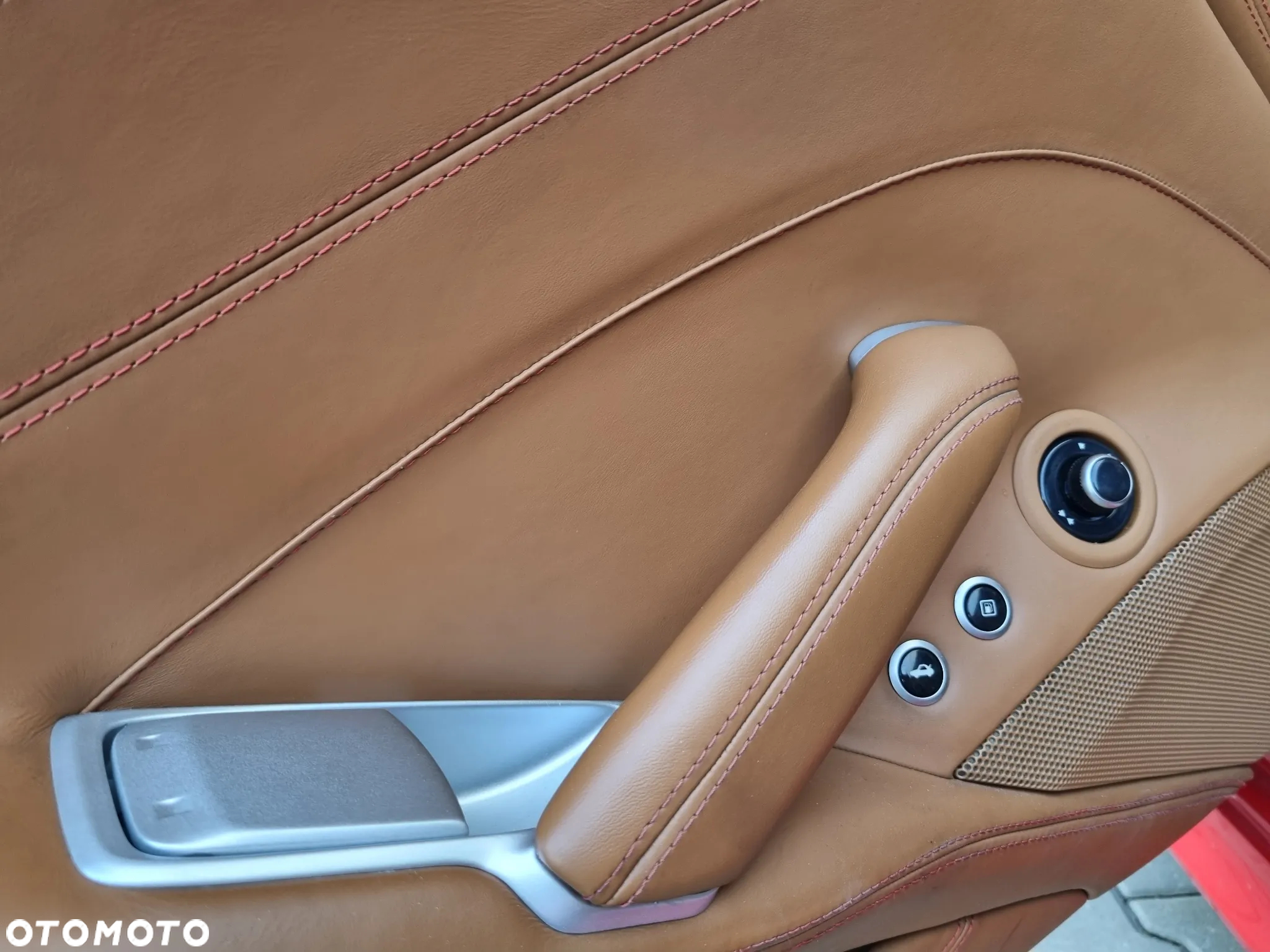 Ferrari California T - 35