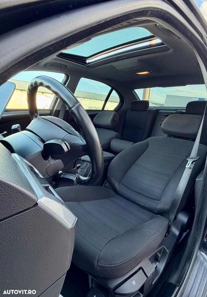 BMW Seria 5 520d Aut. Edition Lifestyle - 28