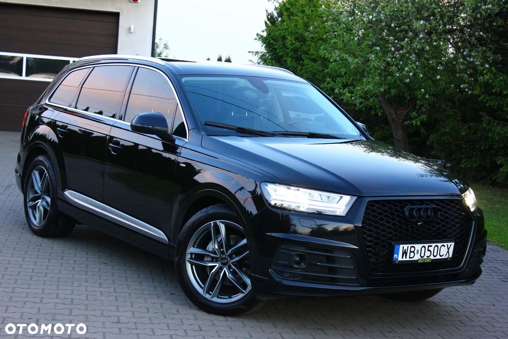 Audi Q7 - 1