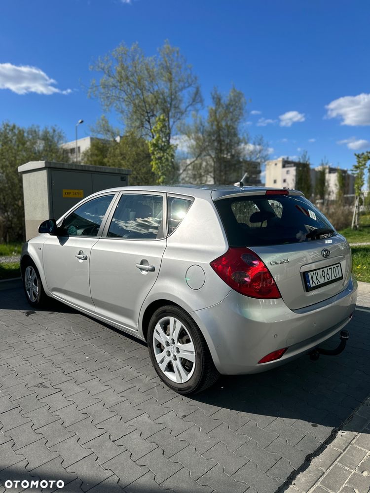 Kia Ceed 1.6 CVVT Automatik EX - 6