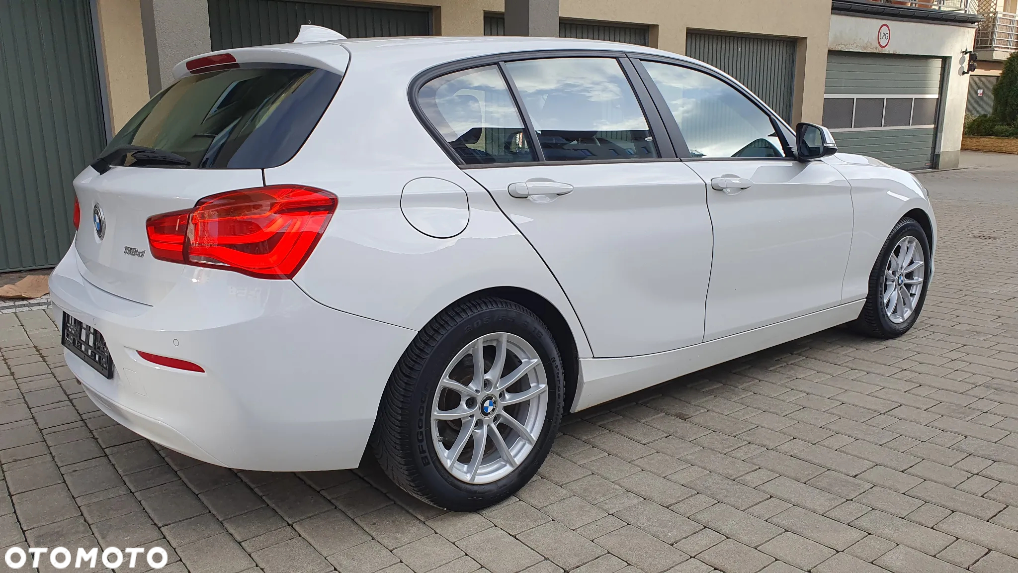 BMW Seria 1 118d - 5