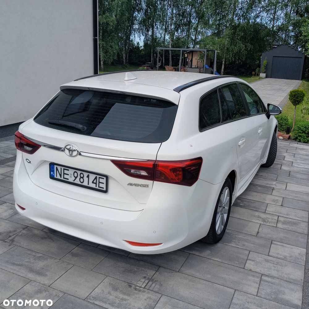Toyota Avensis - 4