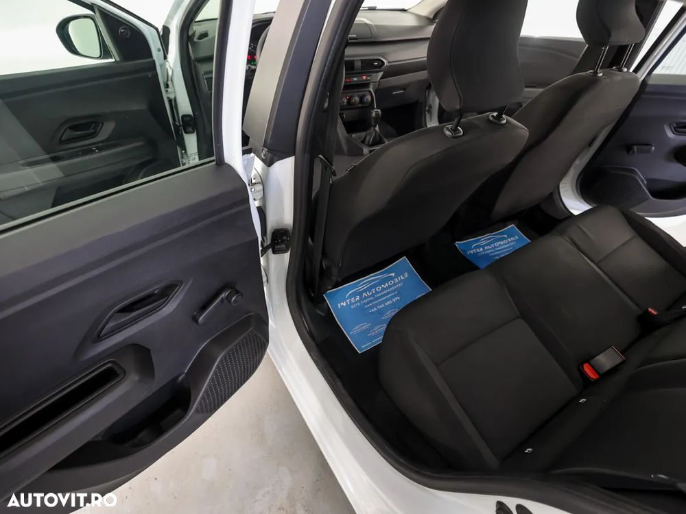 Dacia Logan TCe 90 Essential - 8