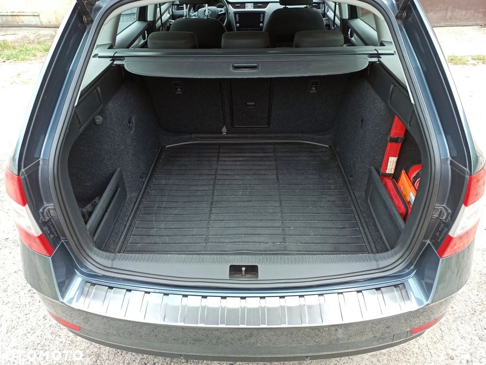 Skoda Octavia 2.0 TDI Ambition DSG - 10