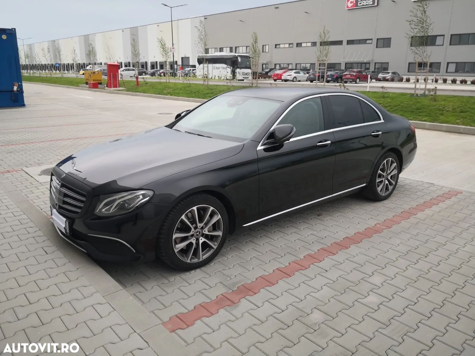 Mercedes-Benz E 220 d 4MATIC Aut. - 1