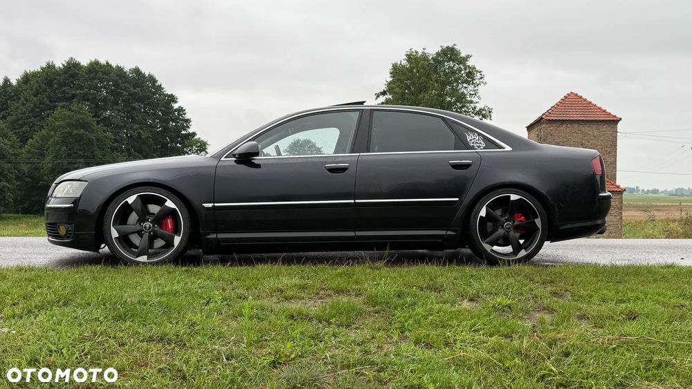 Audi A8 4.2 Quattro - 2