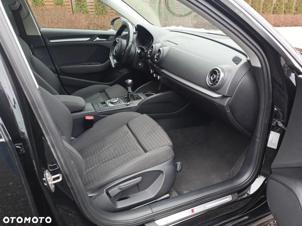 Audi A3 Sportback - 13