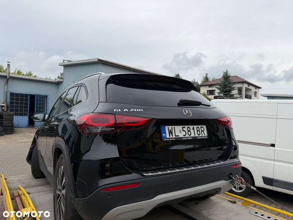 Mercedes-Benz GLA - 11