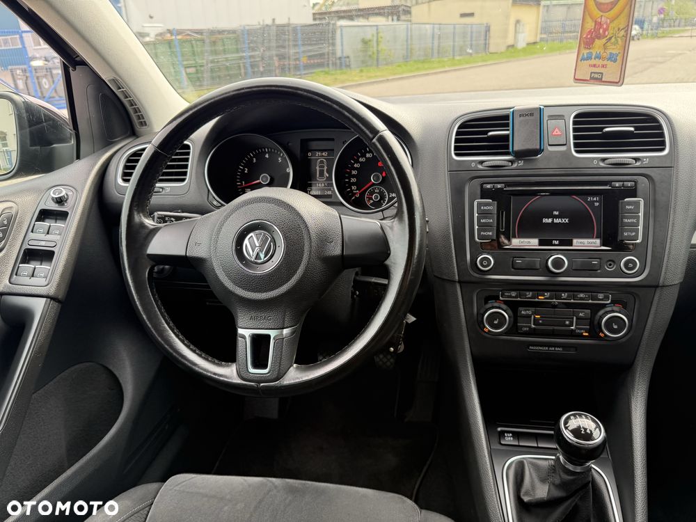Volkswagen Golf - 5