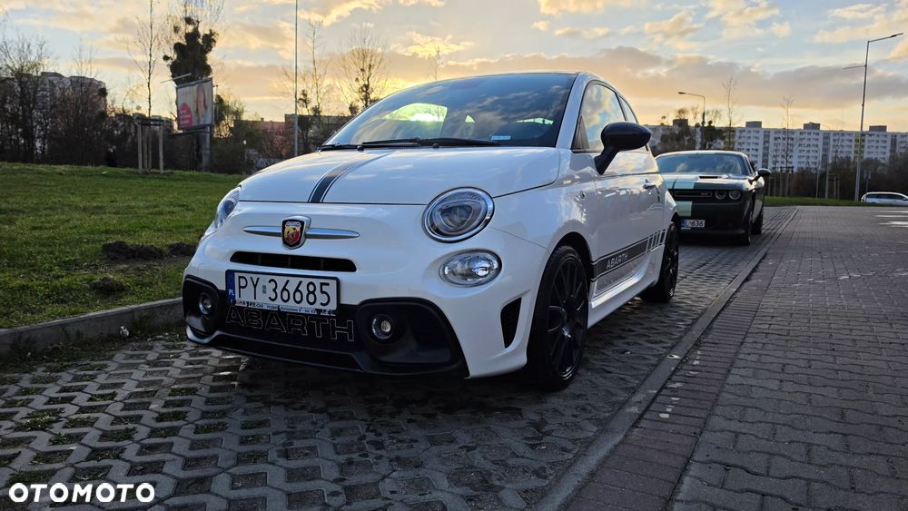 Abarth 595 1.4 T-Jet 16v F595 - 18