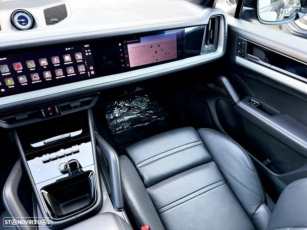 Porsche Cayenne Coupé E-Hybrid - 22