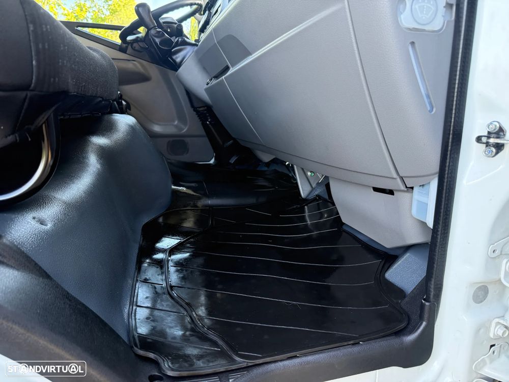 Mitsubishi FUSO CANTER 3C15 AC ABS - 23