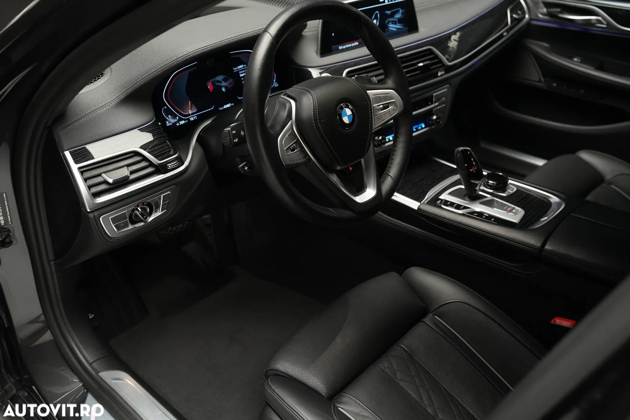 BMW Seria 7 740d xDrive MHEV - 15