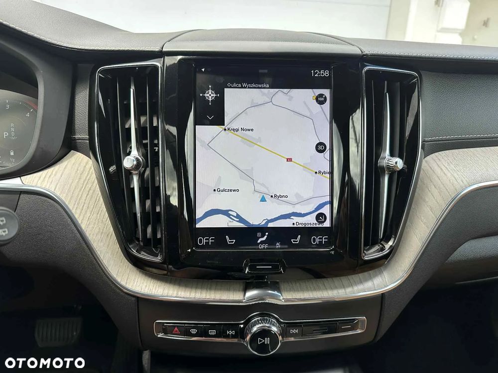 Volvo XC 60 B5 D AWD Inscription - 37