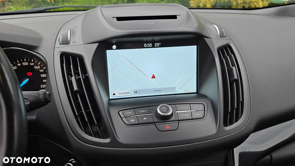 Ford Kuga - 17