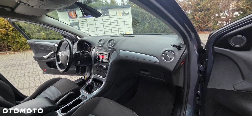 Ford Mondeo 2.0 TDCi Ghia - 35