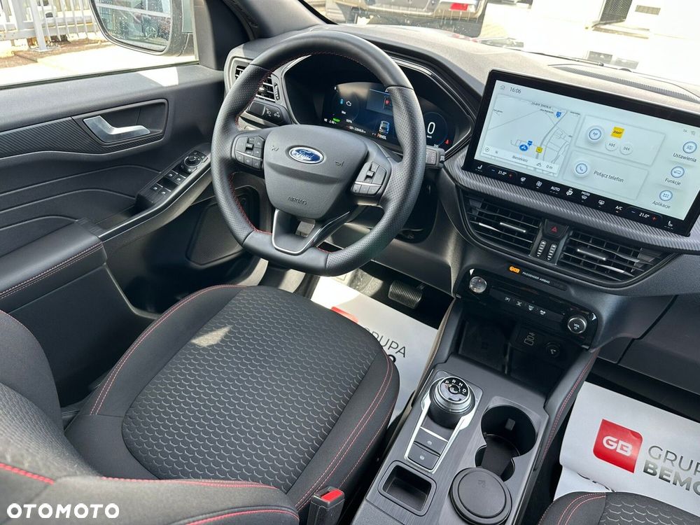 Ford Kuga - 11