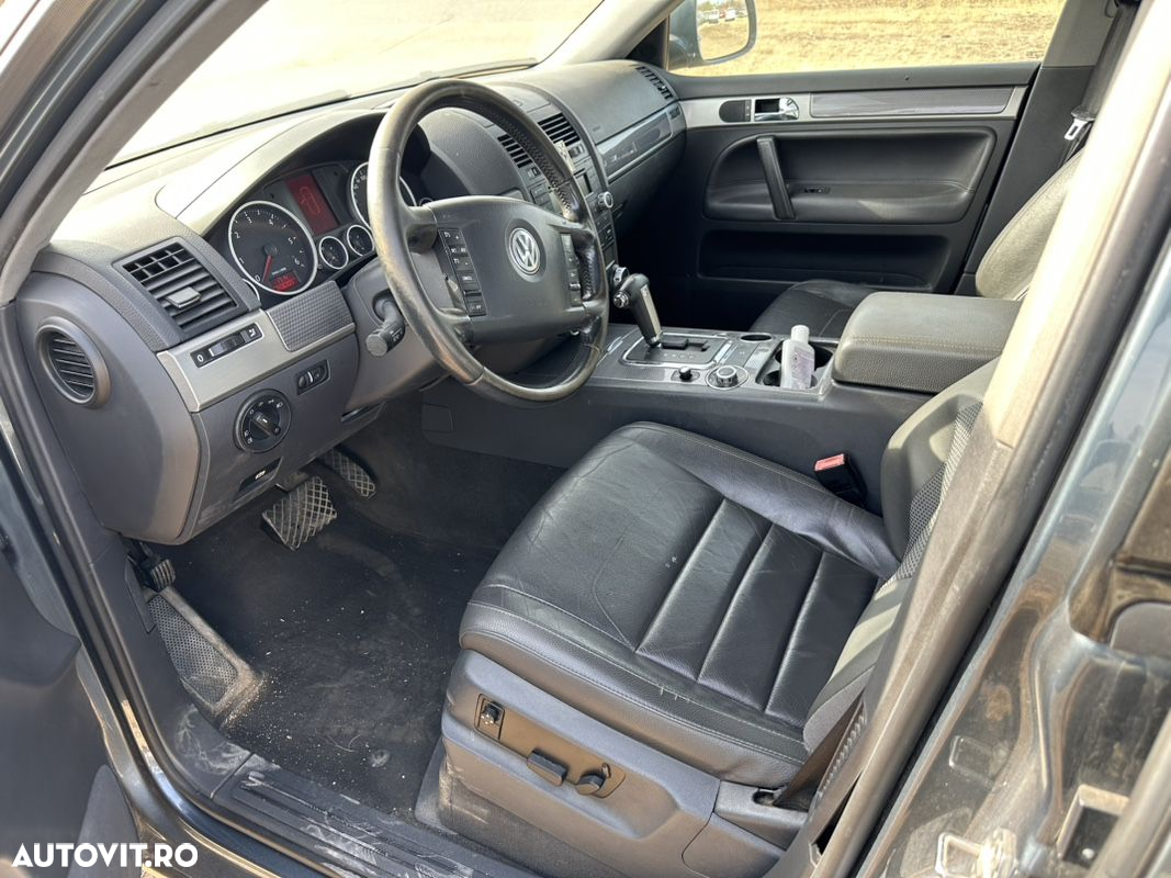 Dezmembrez Volkswagen Touareg - 6