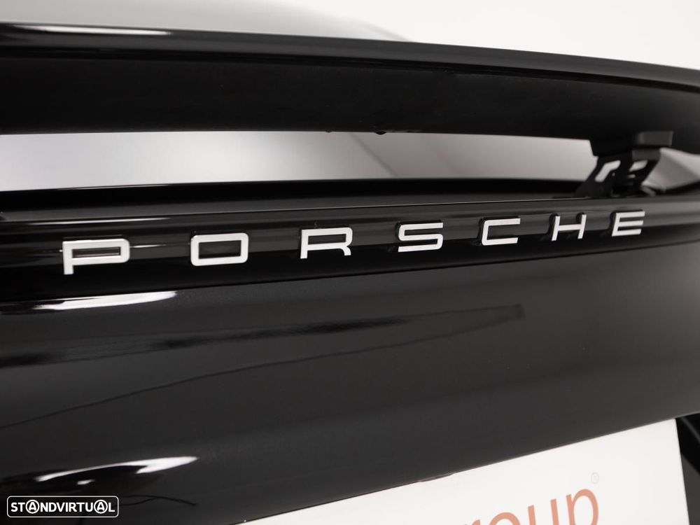 Porsche 718 Cayman - 12