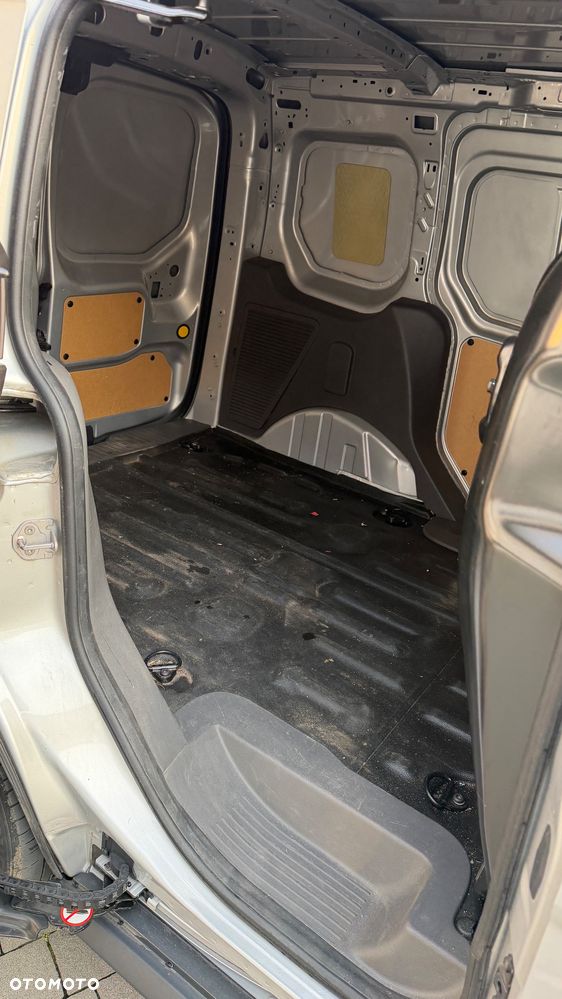 Ford transit connect - 13