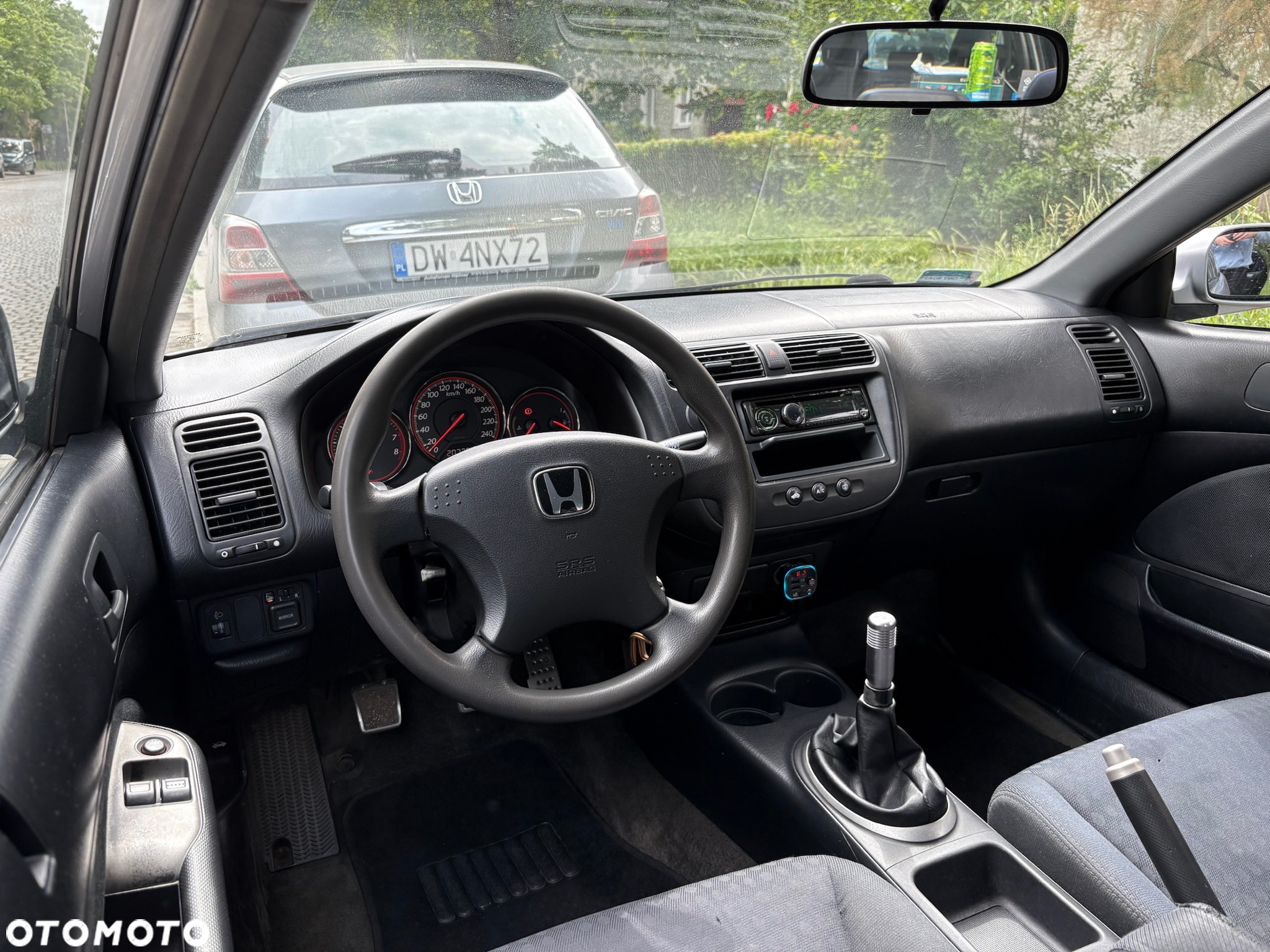 Honda Civic 1.7 LS - 15