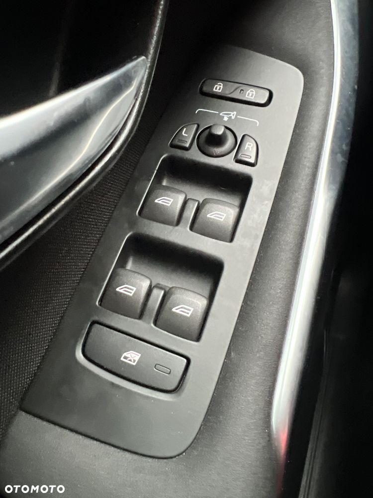 Volvo V40 D3 Geartronic Inscription - 38