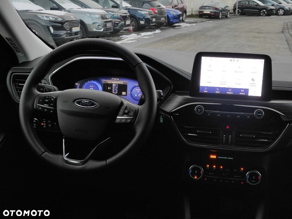 Ford Kuga - 18