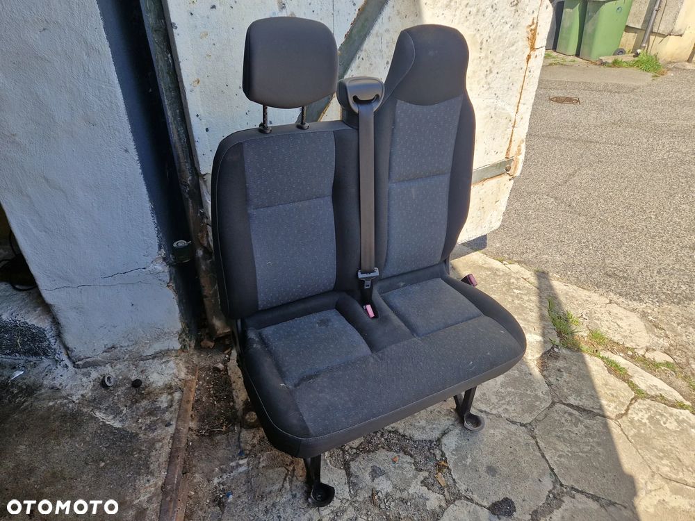 Opel Movano Renault Master III Fotel Fotele Kanapy Pasażer 2014 - 1