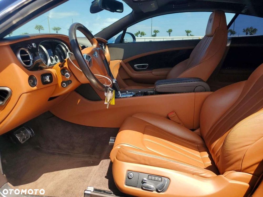 Bentley Continental GT - 8