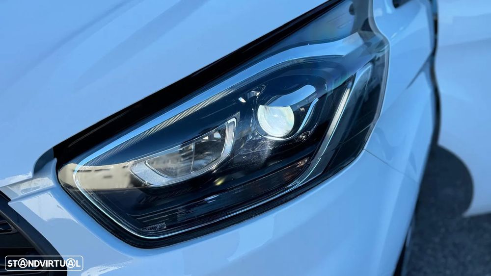 Ford Transit Custom 2.0 TDCi CX Automática - 10