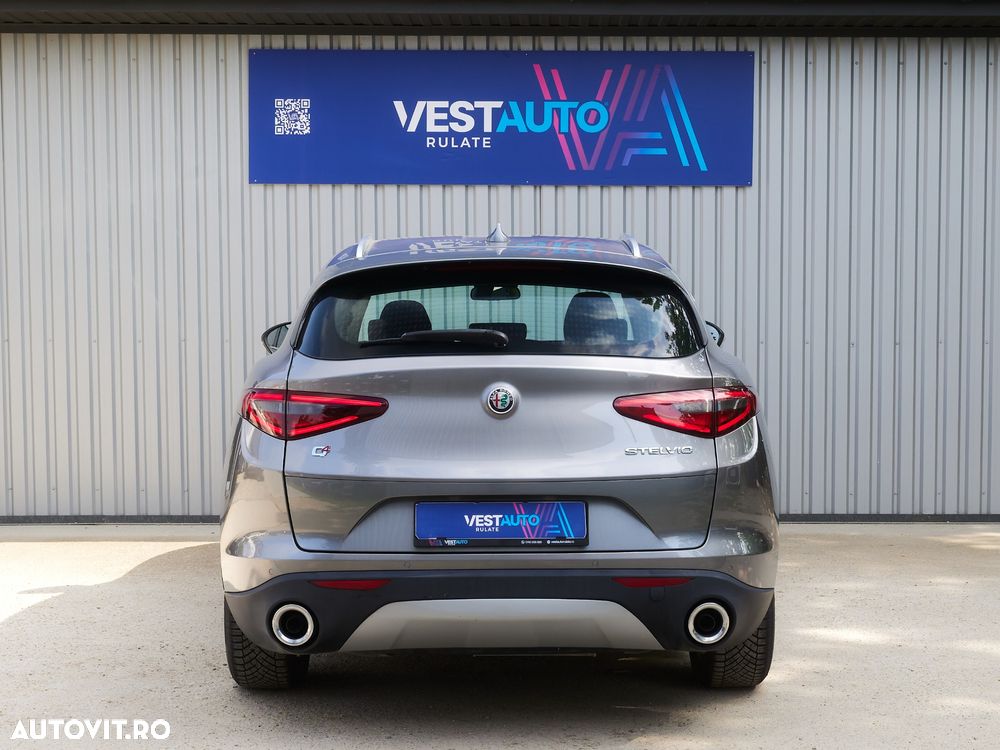 Alfa Romeo Stelvio 2.2 16V AT8-Q4 Executive - 9