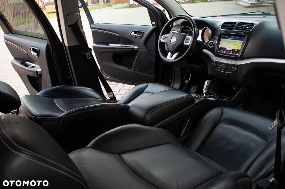 Fiat Freemont 2.0 Multijet 16V DPF Automatik Allrad Black Code - 23