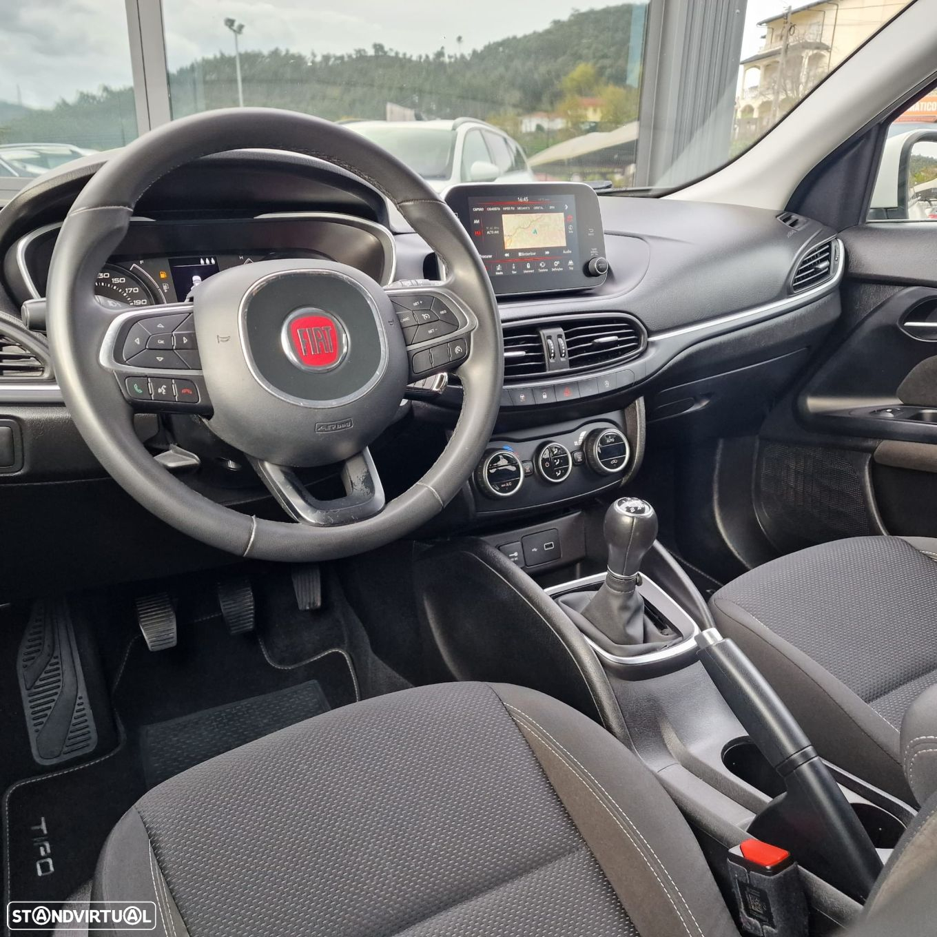 Fiat Tipo Station Wagon 1.3 M-Jet Lounge - 34