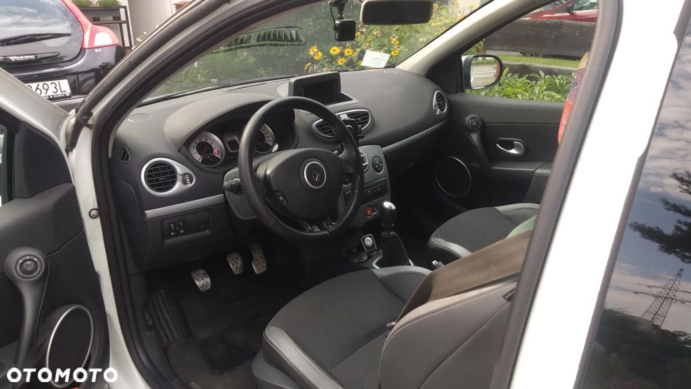 Renault Clio 1.6 16V GT - 6