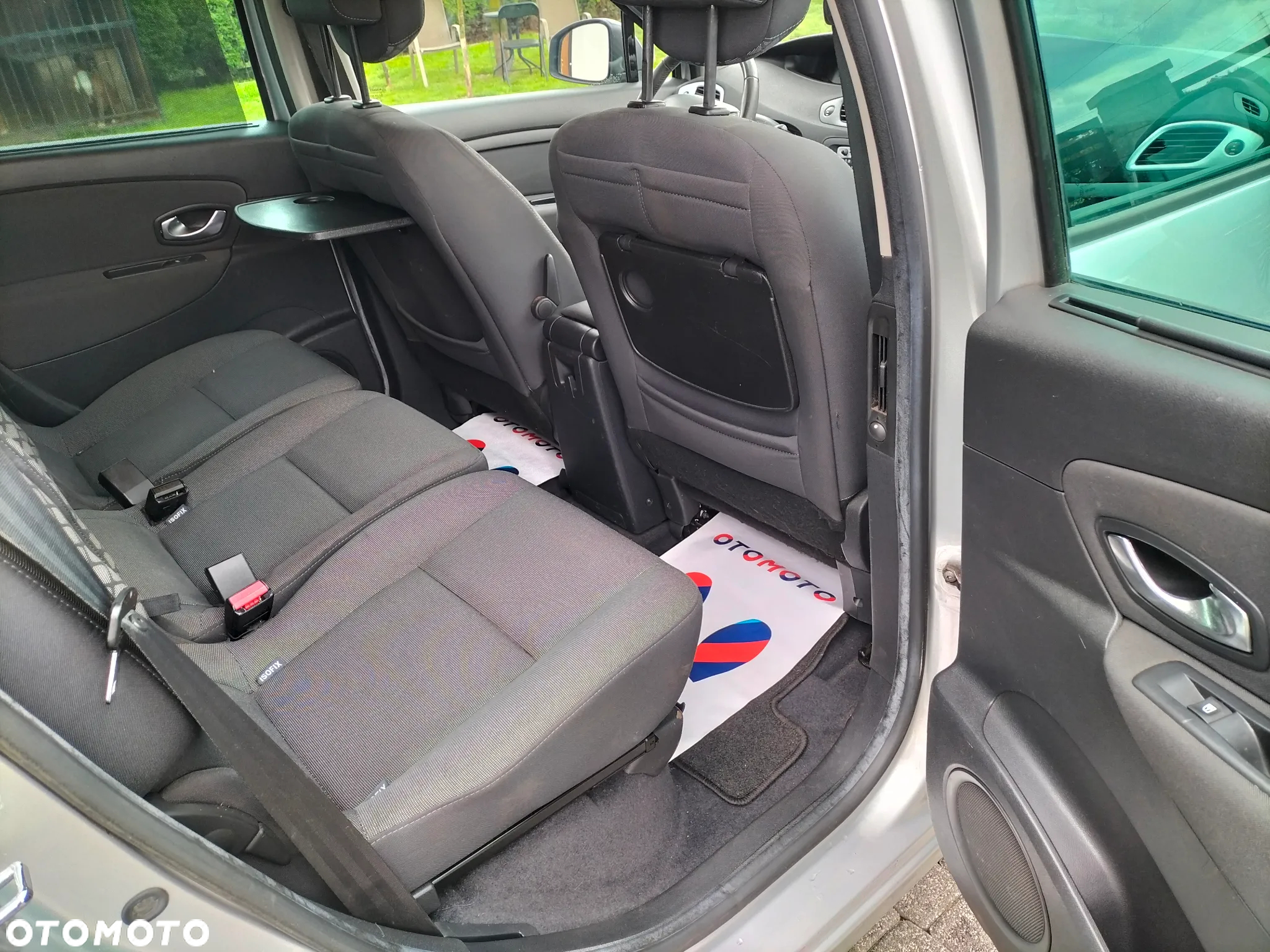 Renault Scenic 1.6 16V 110 Dynamique - 12