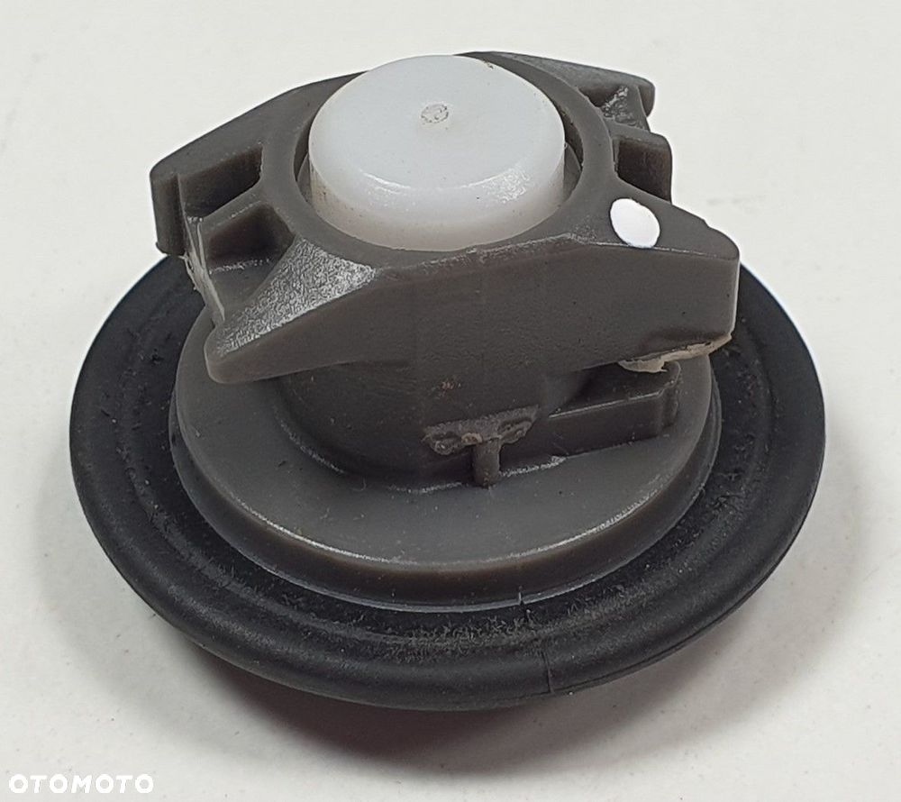 SPINKA UCHWYT MOCOWANIE BMW 7 E65 E66 - 1
