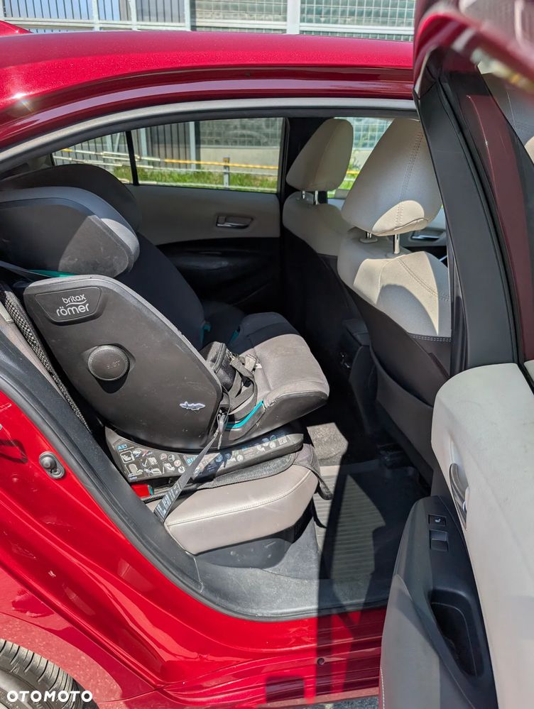 Toyota Corolla 1.8 Hybrid Executive - 24
