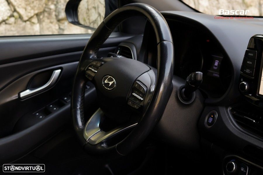 Hyundai i30 SW 1.6 CRDi Style+Navi - 21