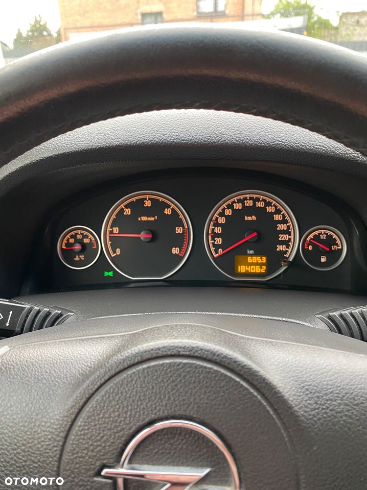 Opel Vectra 1.9 CDTI - 19