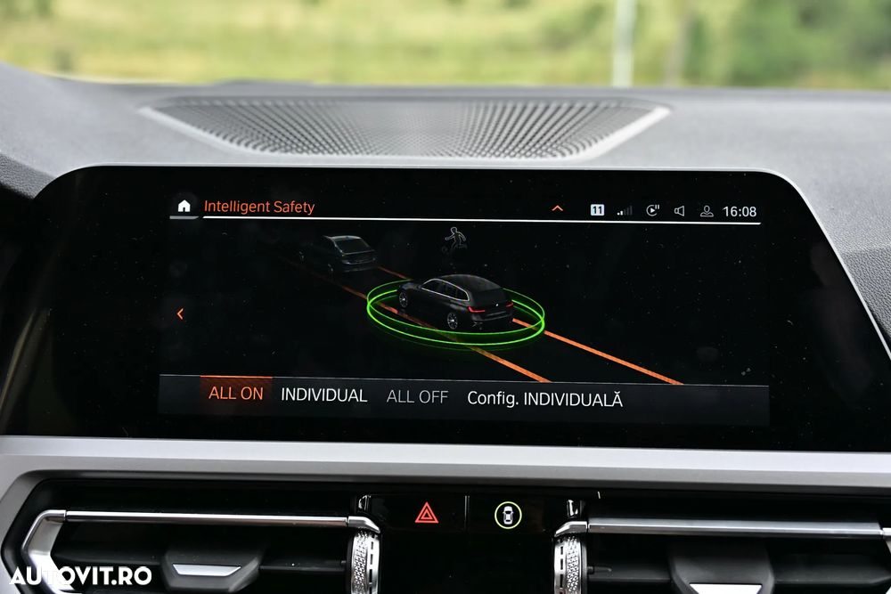 BMW Seria 3 318d Touring Aut. Advantage - 30