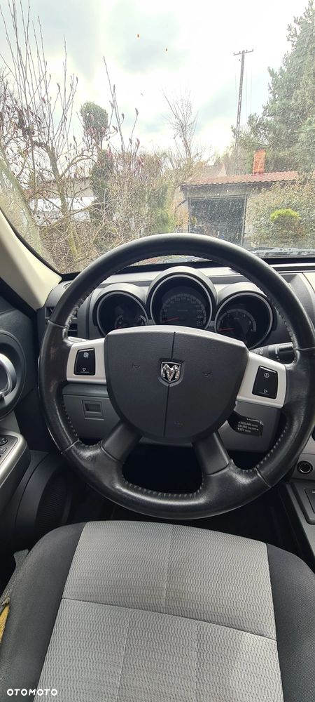 Dodge Nitro 2.8 CRD SE - 9