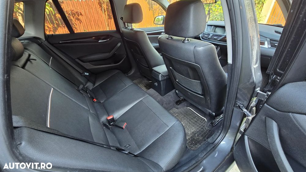 BMW X1 sDrive18d - 13