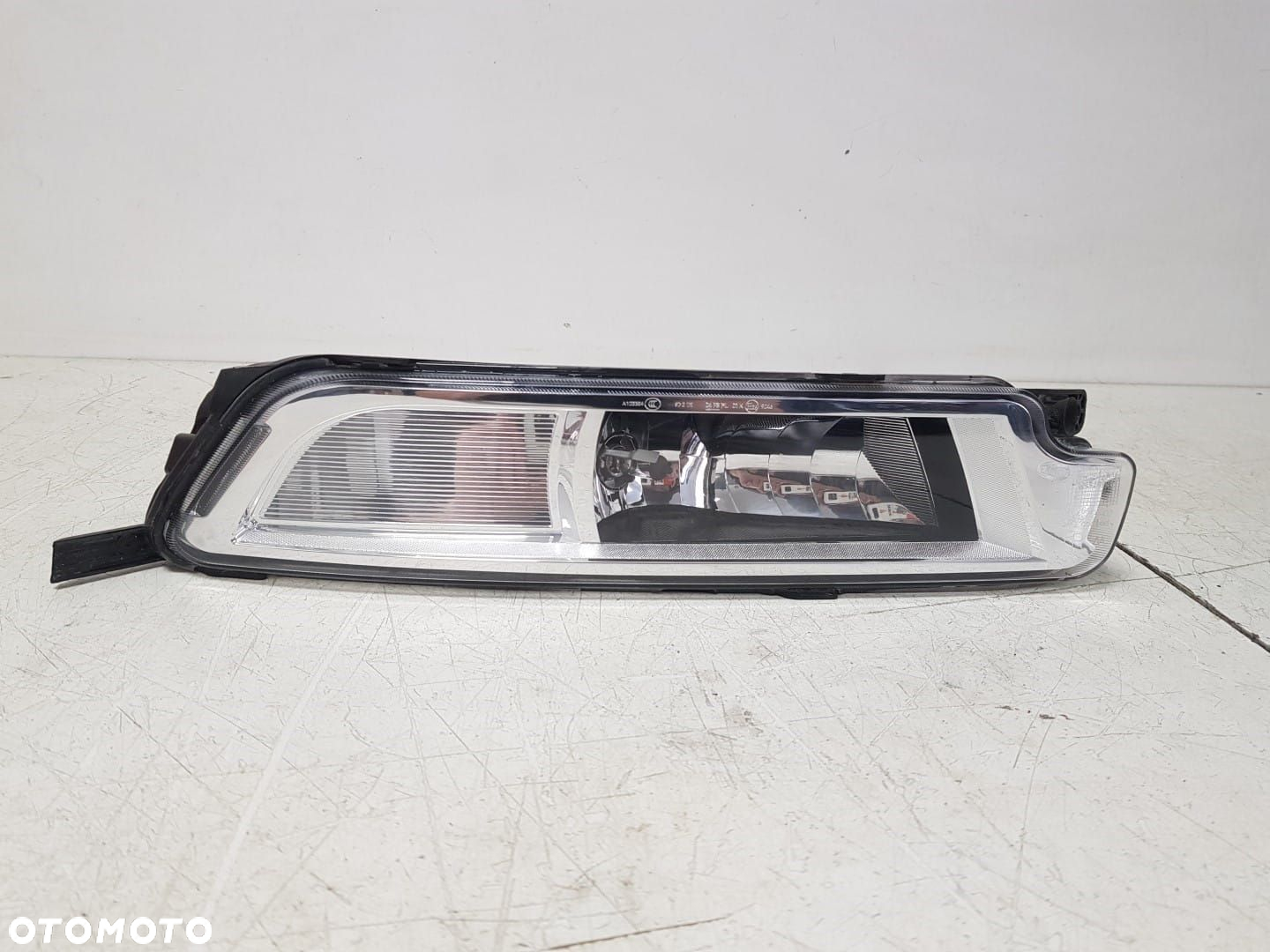 HALOGEN PRAWY PRAWA VW PASSAT B8 3G0941662H 3G0941662 - 2