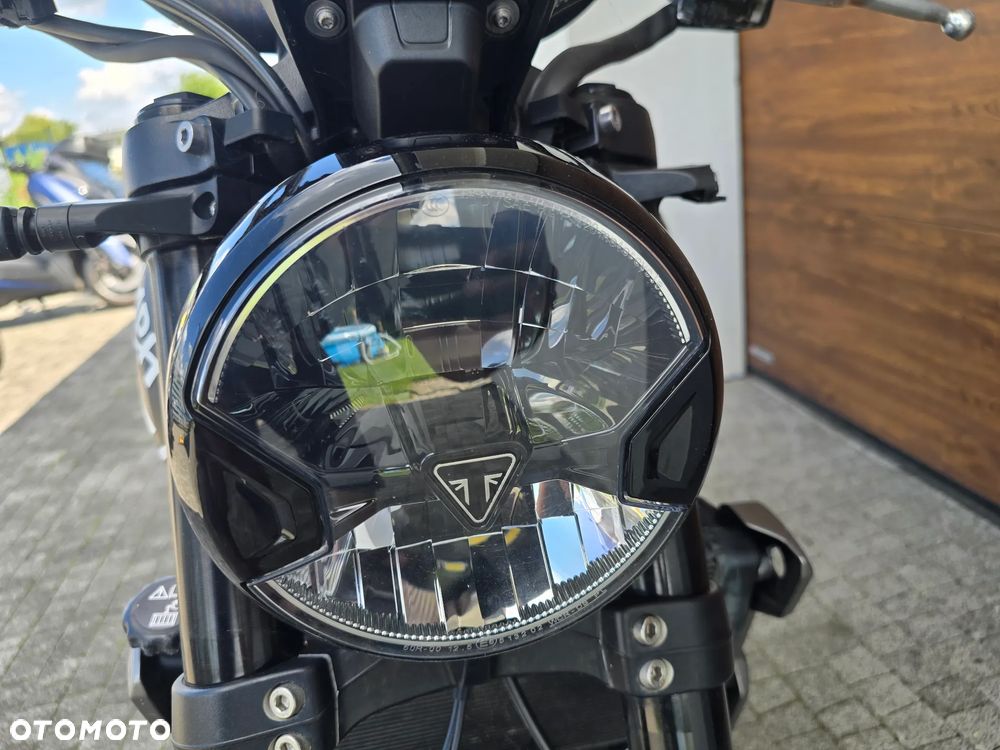 Triumph Trident - 5