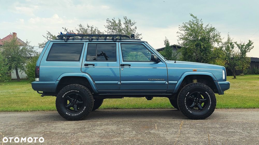 Jeep Cherokee - 5