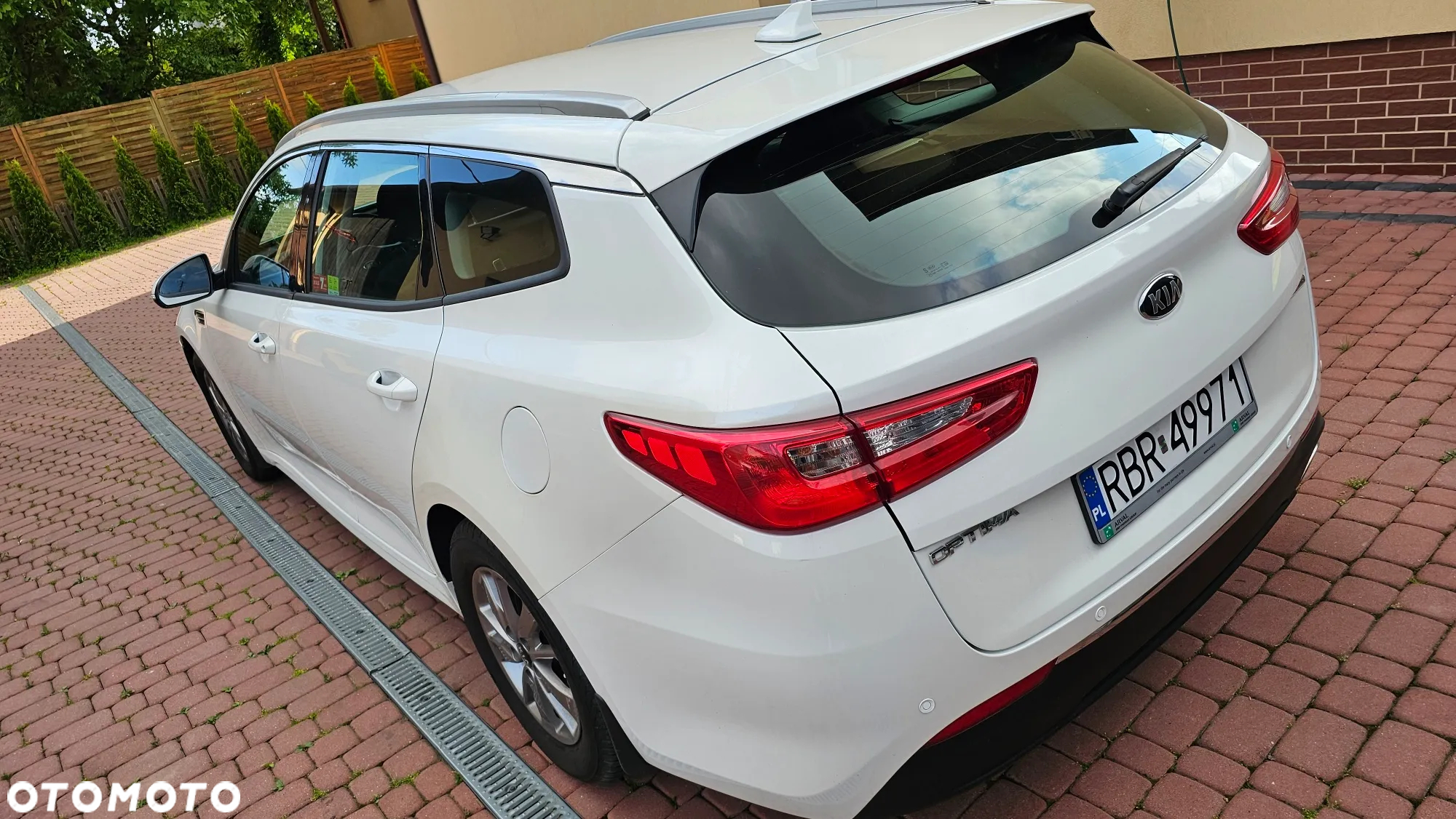 Kia Optima 1.7 CRDI L DCT - 27