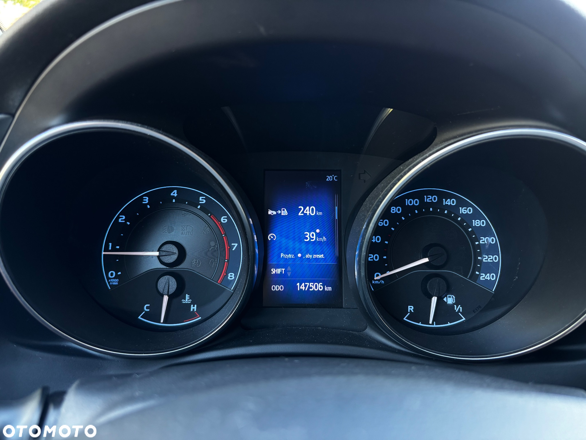 Toyota Auris - 16